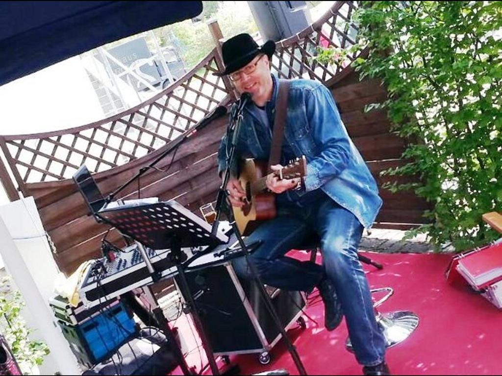 Neuseusslitz 明希“安慕安格”旅馆酒店 外观 照片