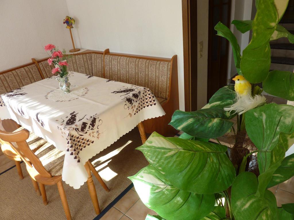 Neuseusslitz 明希“安慕安格”旅馆酒店 外观 照片