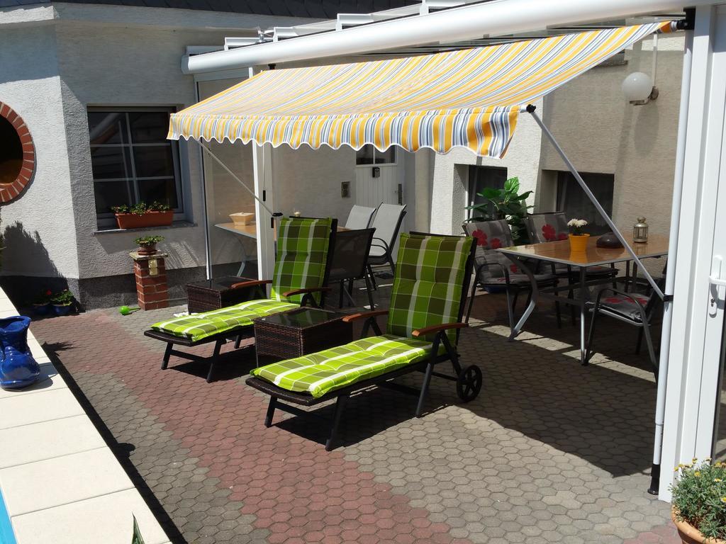 Neuseusslitz 明希“安慕安格”旅馆酒店 外观 照片