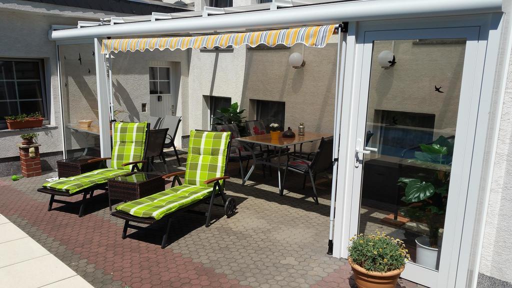 Neuseusslitz 明希“安慕安格”旅馆酒店 外观 照片